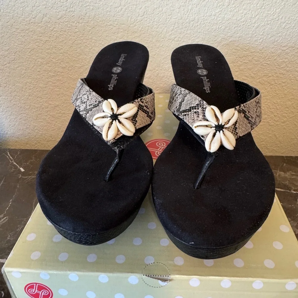 Lindsay Phillips Brenna SwitchFlops Black Wedge Sandals Shell Snakeskin size 9